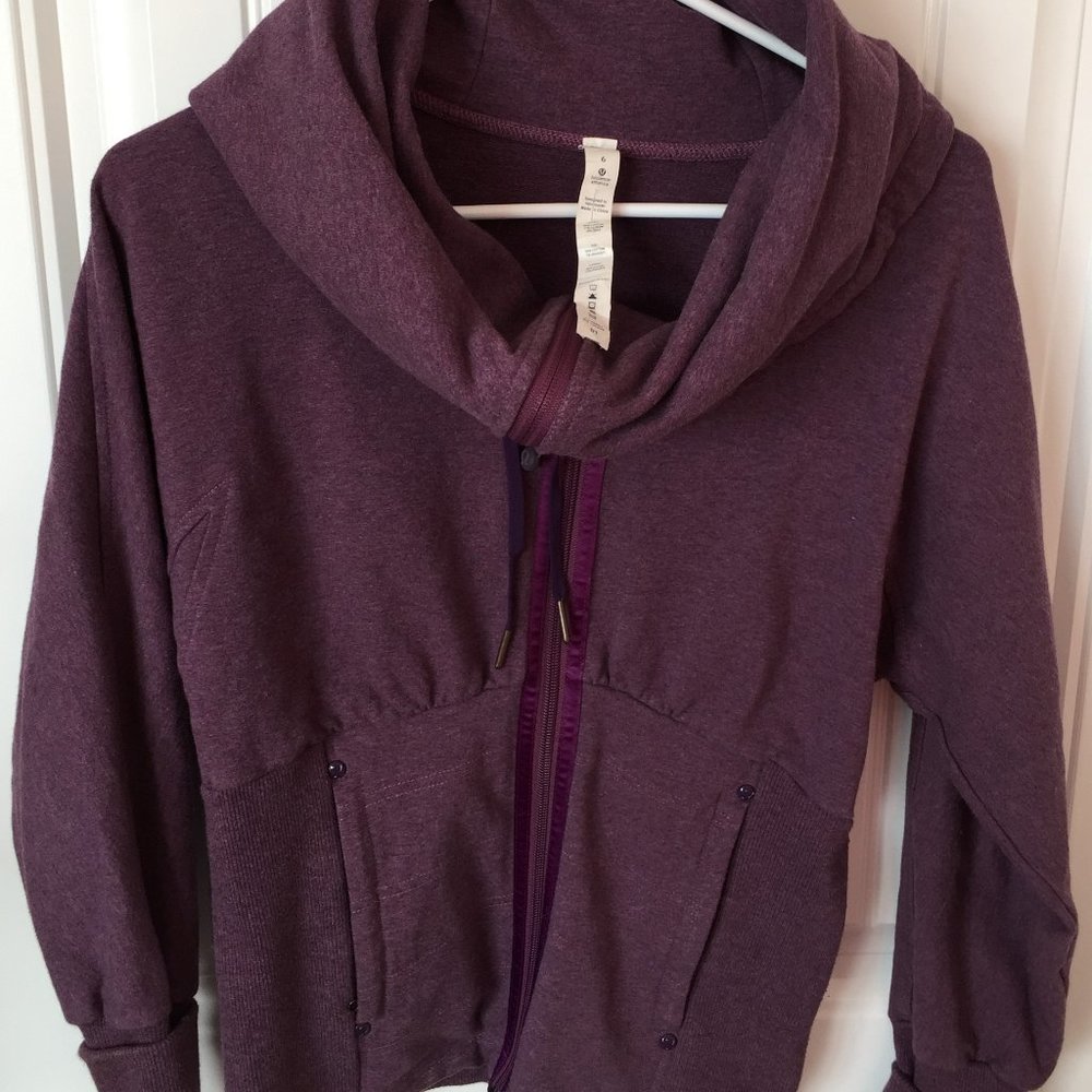 LULULEMON COWL NECK JACKET Size 6
